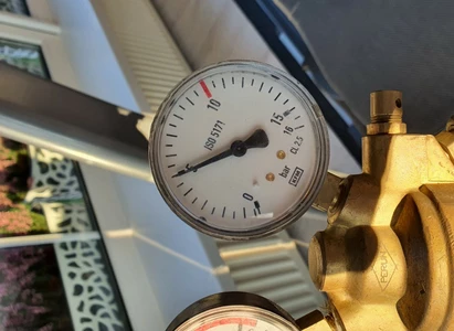 GAZ ZNACZNIKOWY – SPOSÓB NA&nbsp;ZLOKALIZOWANIE WYCIEKU. – TERMOECO