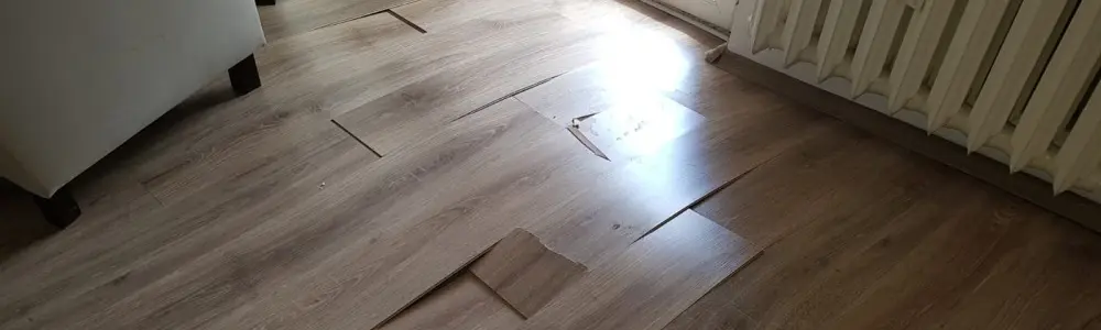 Czym różni się nieszczelność w&nbsp;instalacji wodnej od&nbsp;wycieku? Najważniejsze różnice i&nbsp;sposoby wykrycia